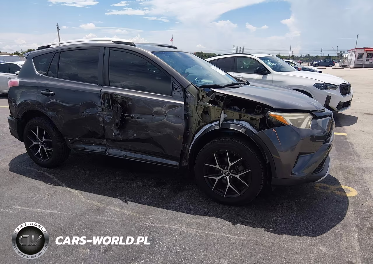 2016 Toyota Rav4 Se – zdjęcie 1 z 17