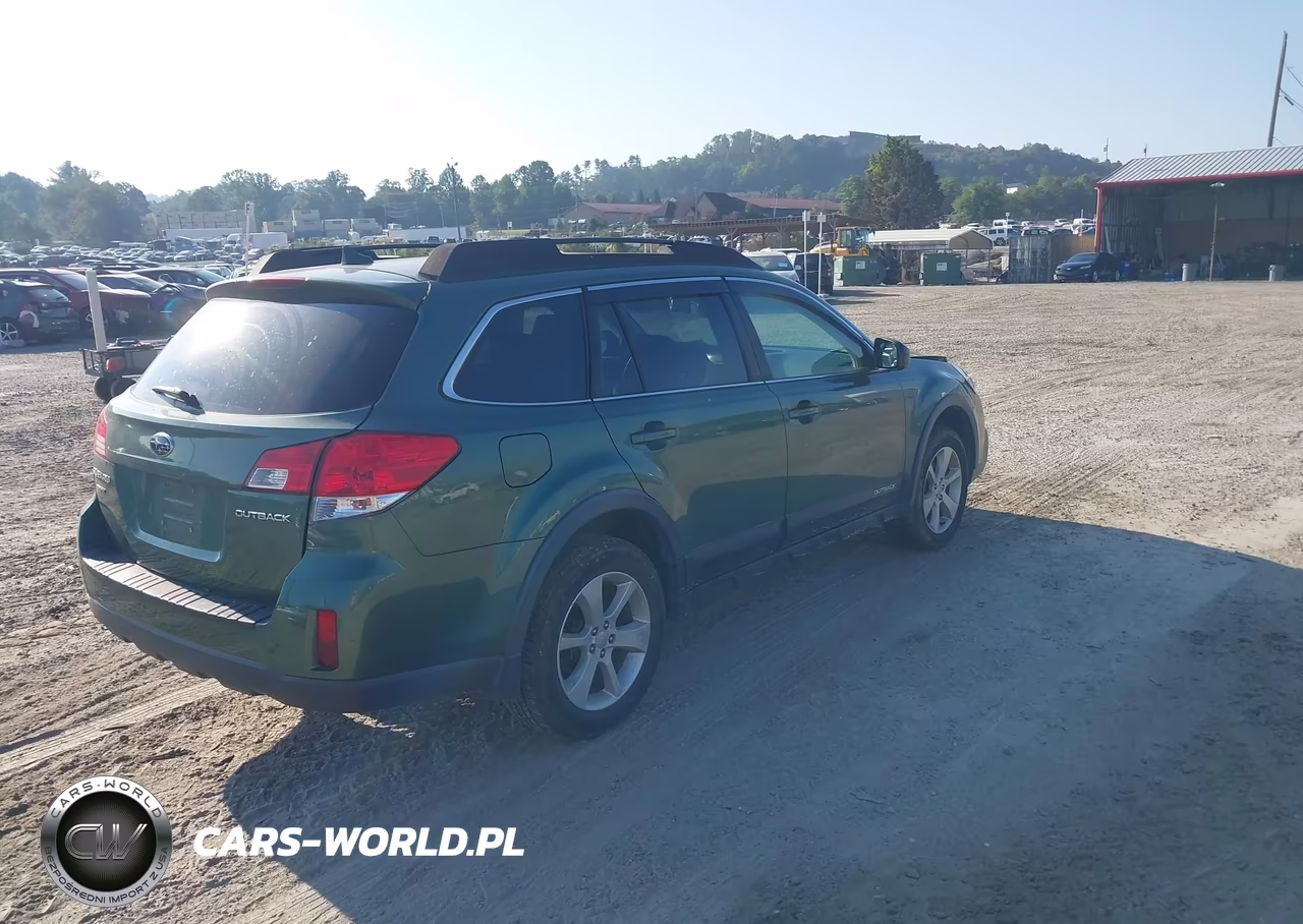 2014 Subaru Outback 2.5I Premium VIN:4S4BRCCC6E3320494 - 4