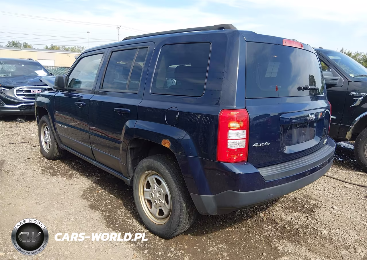 2015 Jeep Patriot Sport VIN:1C4NJRBB7FD153692 - 3
