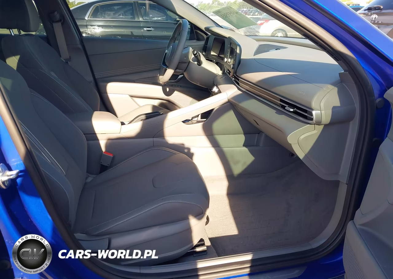 2025 Hyundai Elantra Sel Sport VIN:KMHLM4DG3SU020606 - 5