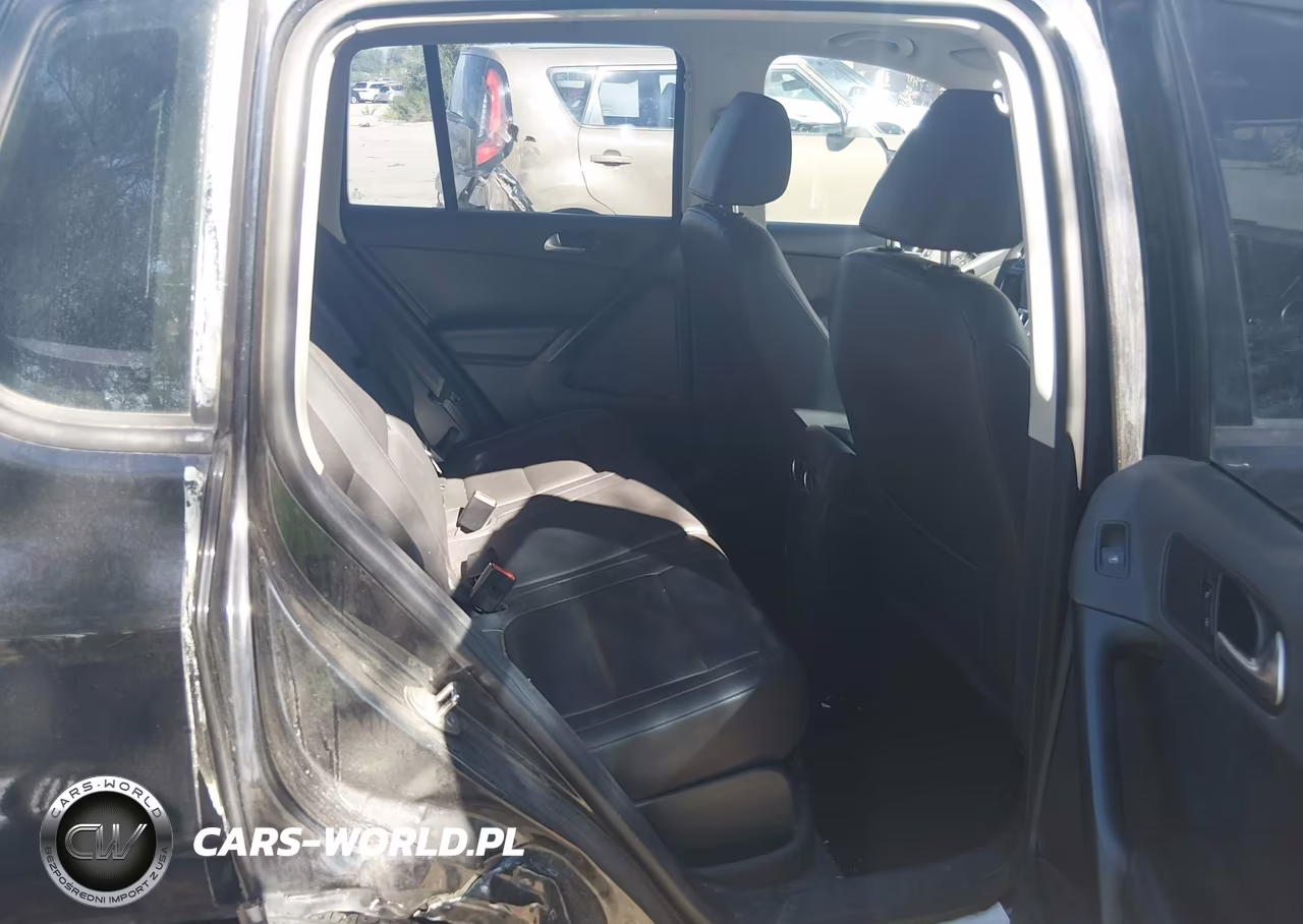 2016 Volkswagen Tiguan S VIN:WVGBV7AX2GW529077 - 8