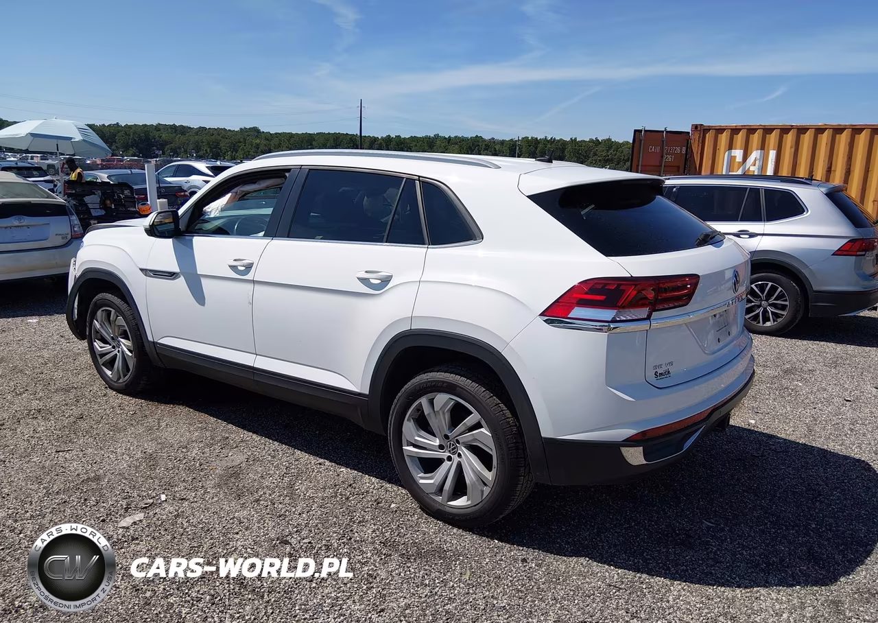 2020 Volkswagen Atlas Cross Sport 3.6L V6 Se W-Technology-3.6L V6 Se W-Technology R-Line VIN:1V21E2CA7LC218184 - 3