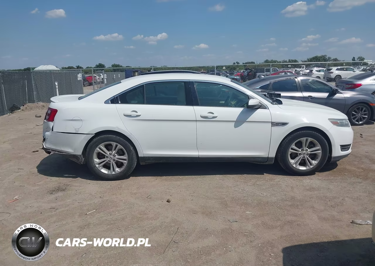 2013 Ford Taurus Sel VIN:1FAHP2E82DG221000 - 13