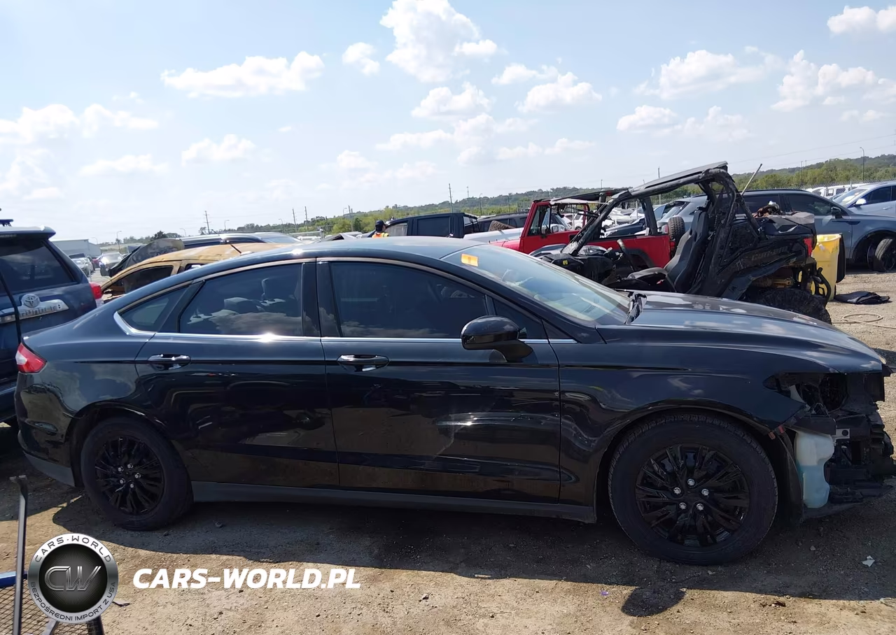 2014 Ford Fusion S VIN:3FA6P0G76ER104434 - 14