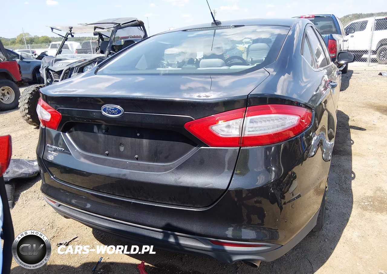 2014 Ford Fusion S VIN:3FA6P0G76ER104434 - 17