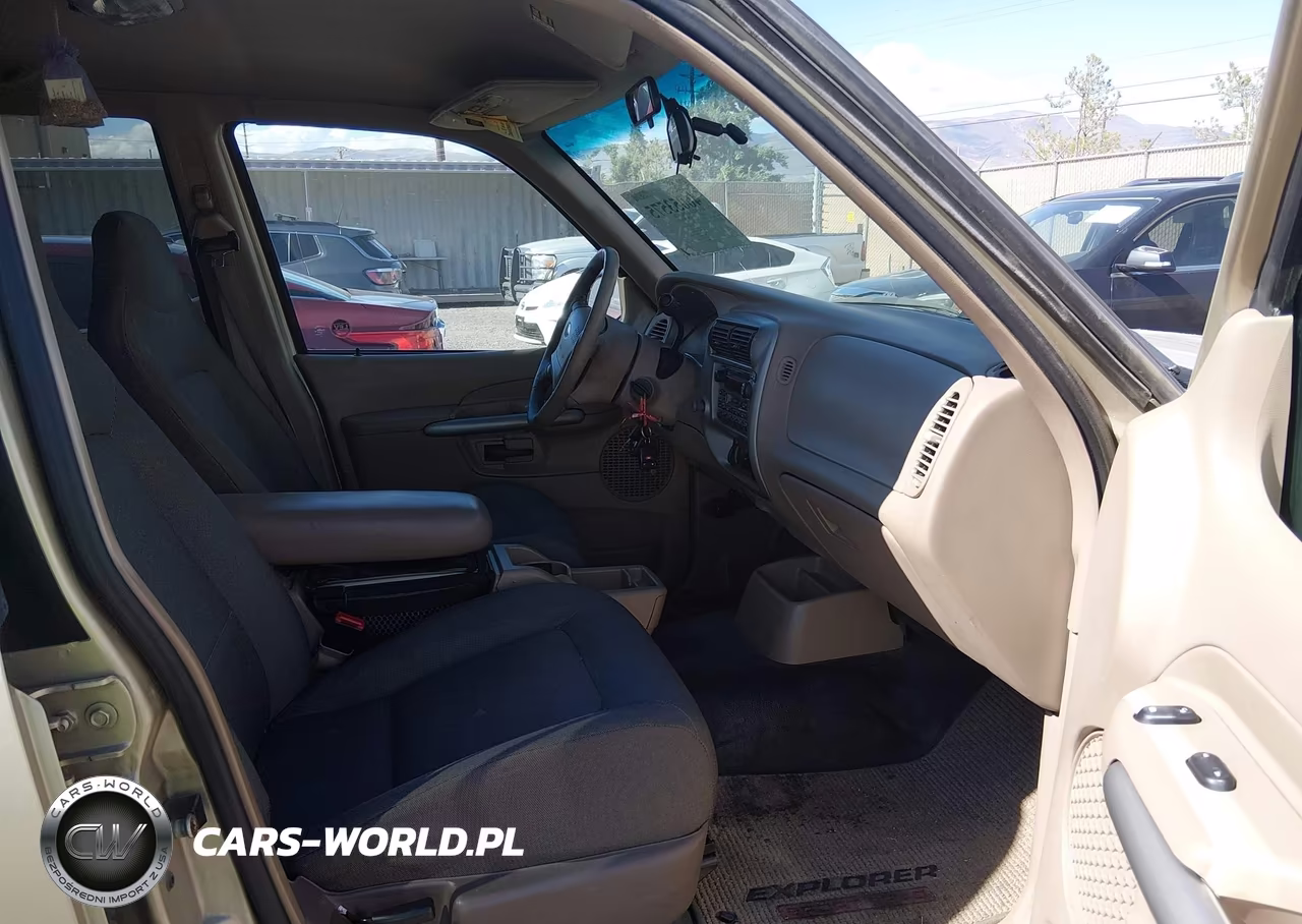2001 Ford Explorer Sport Trac VIN:1FMZU67E41UB82307 - 5