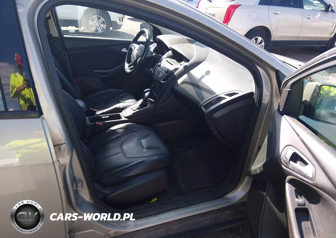 2015 Ford Focus Se VIN:1FADP3F29FL319109 - 5