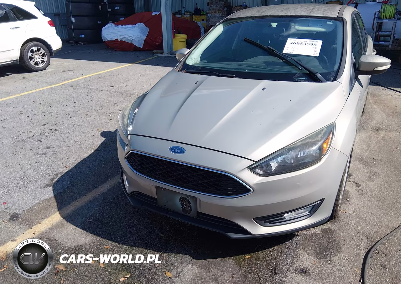 2015 Ford Focus Se VIN:1FADP3F29FL319109 - 6