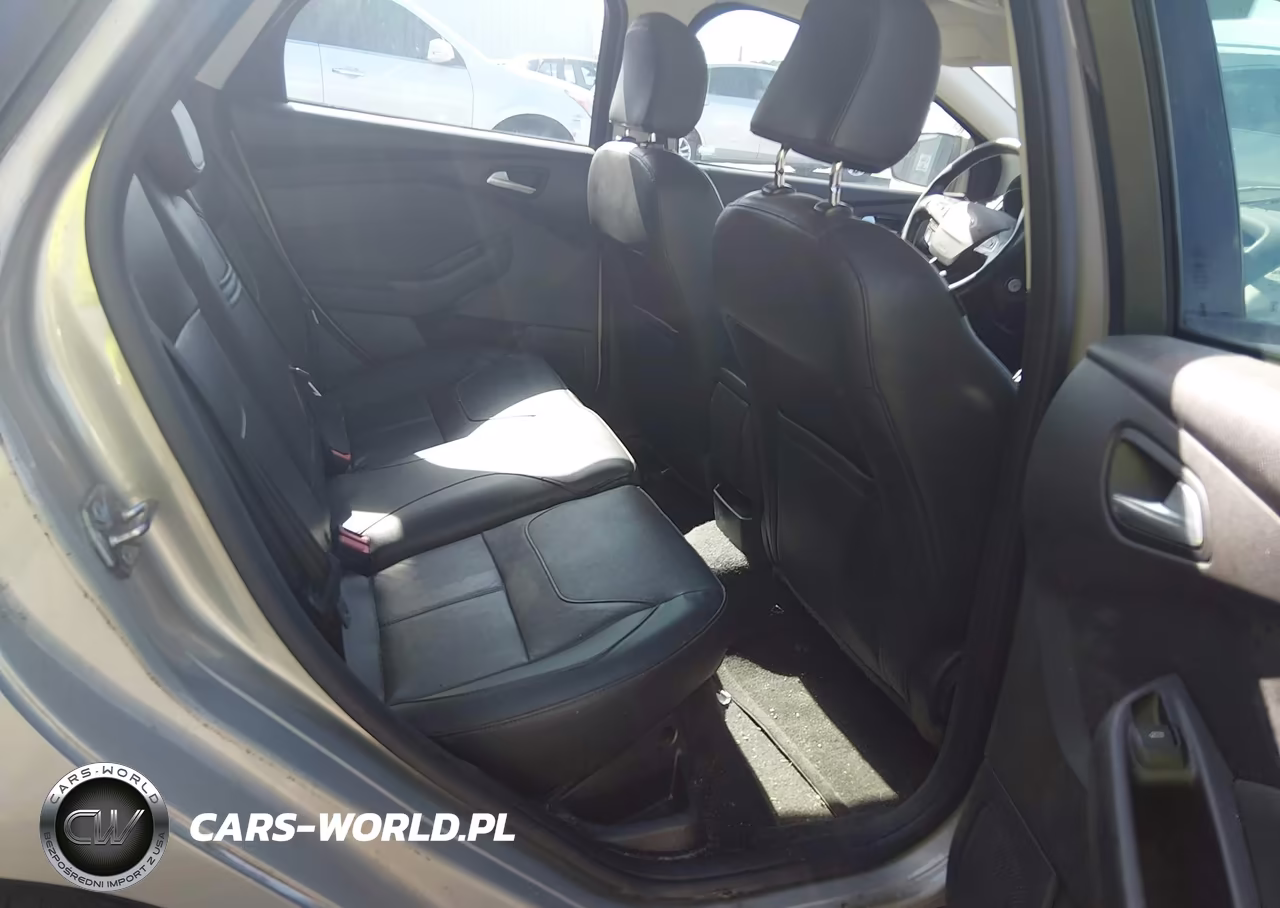 2015 Ford Focus Se VIN:1FADP3F29FL319109 - 8