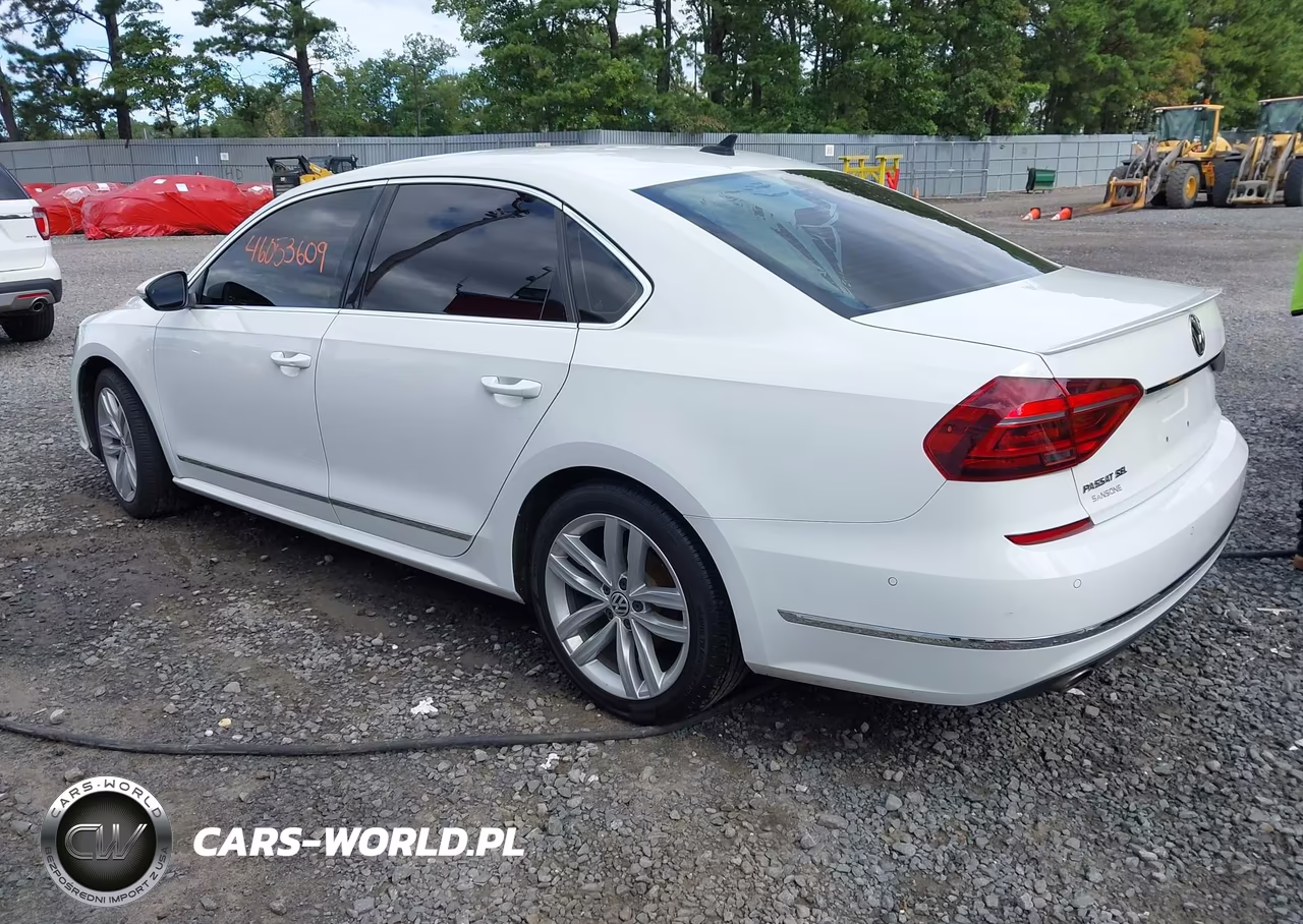 2018 Volkswagen Passat 2.0T Sel Premium VIN:1VWCA7A33JC020915 - 3