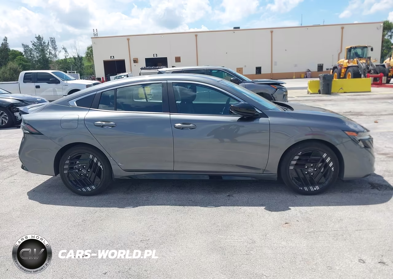 2026 Nissan Sentra Sr VIN:3N1AB9DV8TY298982 - 13