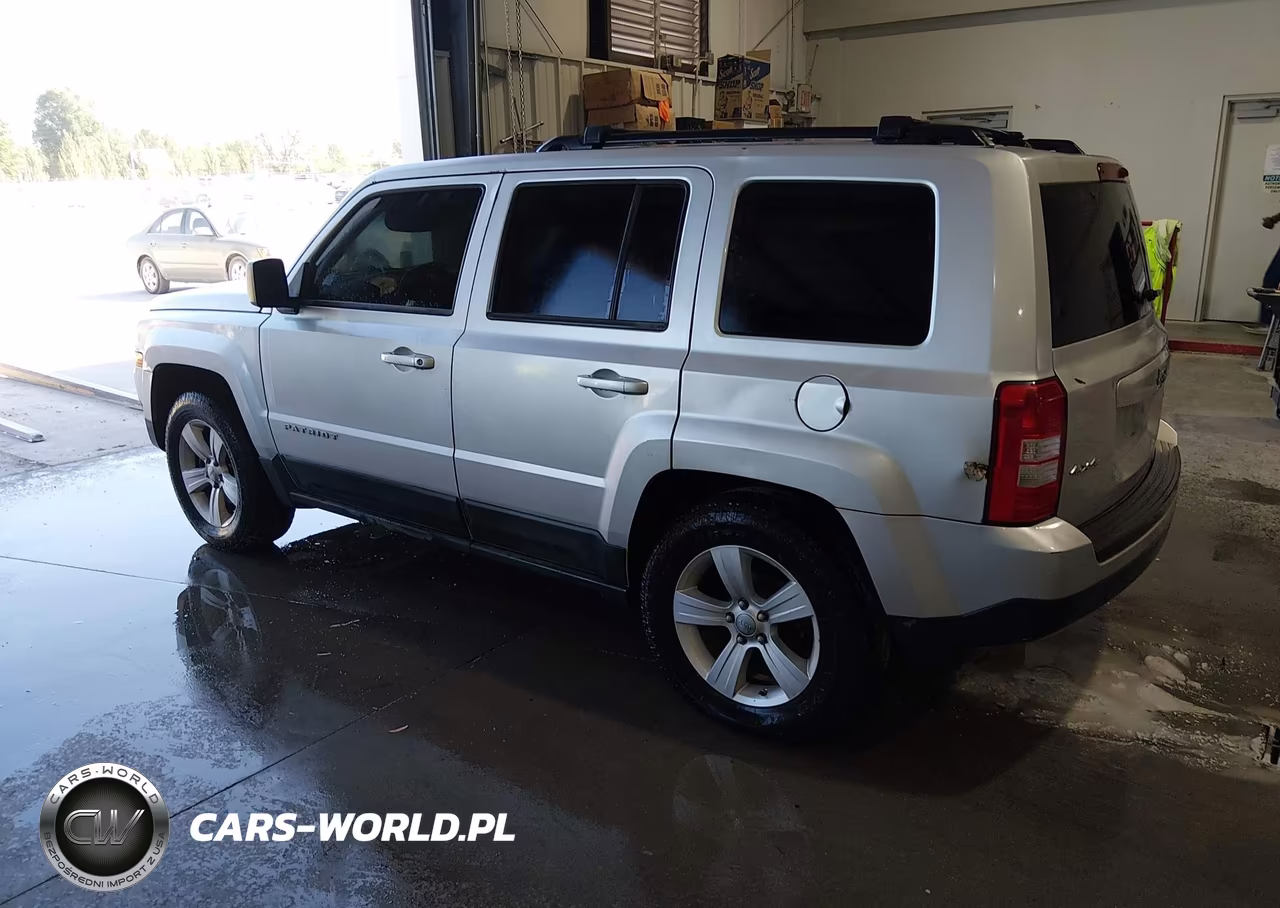2011 Jeep Patriot Sport VIN:1J4NF1GB2BD265588 - 3