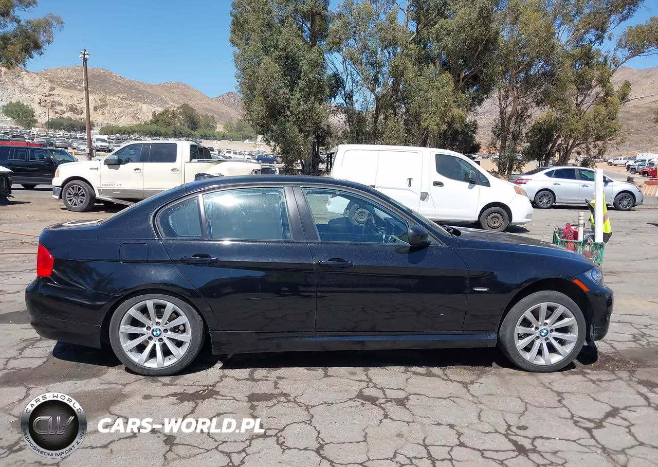 2011 BMW 328I VIN:WBAPH5C50BA446543 - 13