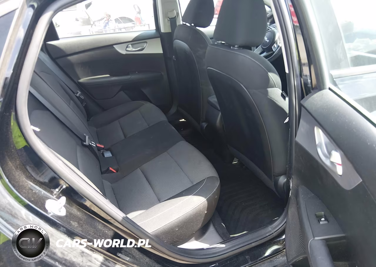 2023 Kia Forte Lxs VIN:3KPF24AD1PE599280 - 8