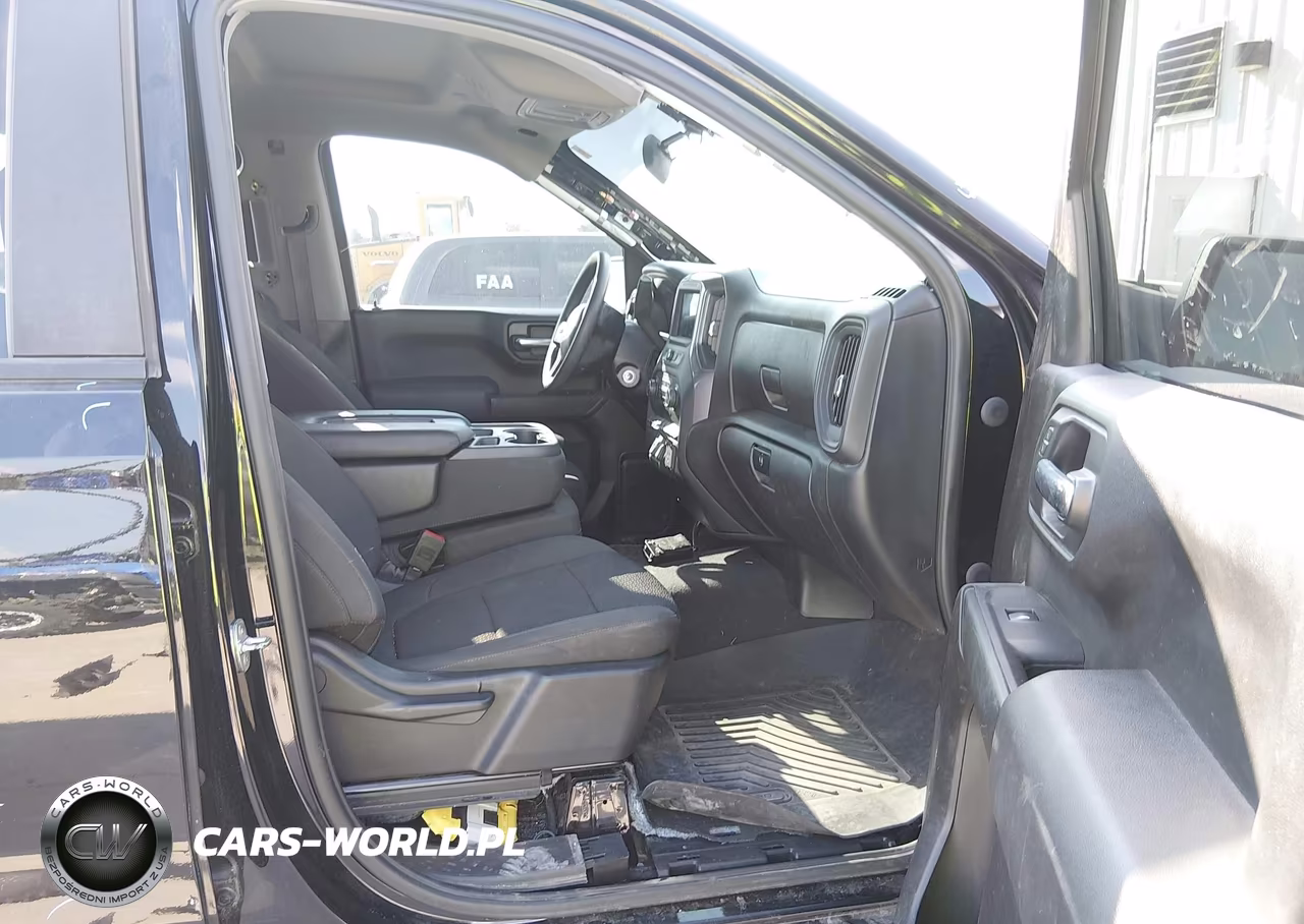 2021 Chevrolet Silverado 1500 4Wd Short Bed Custom VIN:1GCPYBEK9MZ355053 - 5