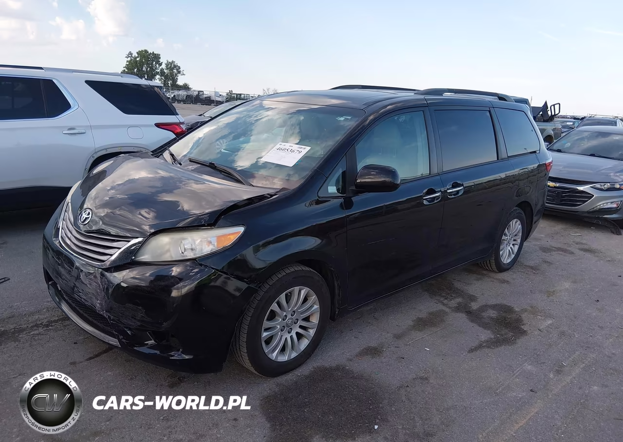 2017 Toyota Sienna Xle 8 Passenger VIN:5TDYZ3DC3HS824596 - 2