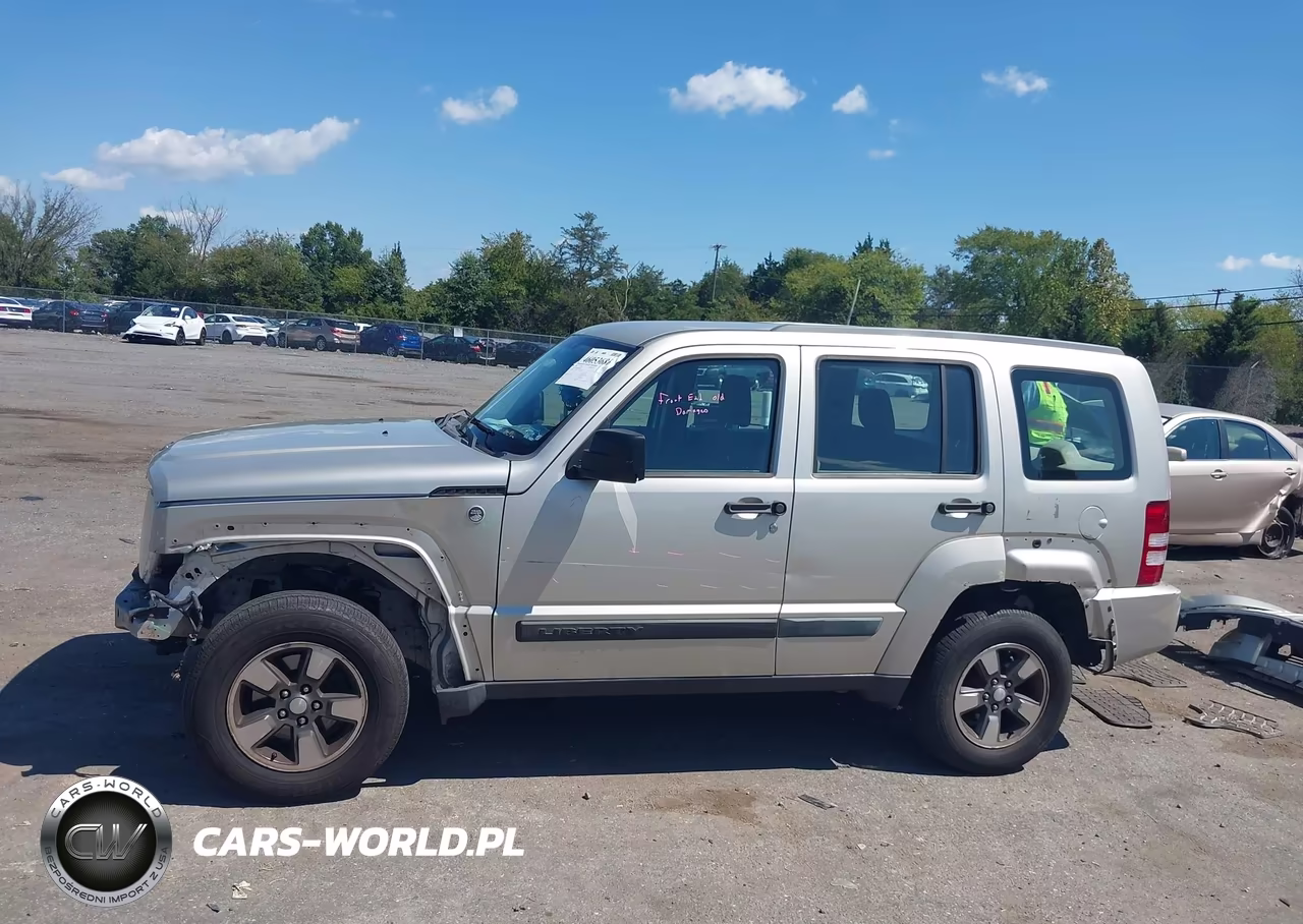 2008 Jeep Liberty Sport VIN:1J8GN28K28W280152 - 15