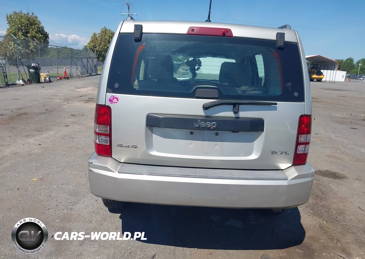 2008 Jeep Liberty Sport VIN:1J8GN28K28W280152 - 17