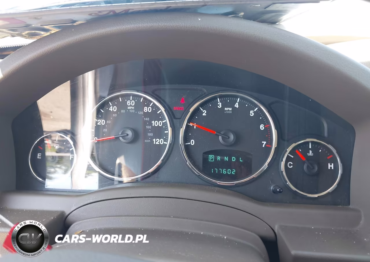2008 Jeep Liberty Sport VIN:1J8GN28K28W280152 - 7