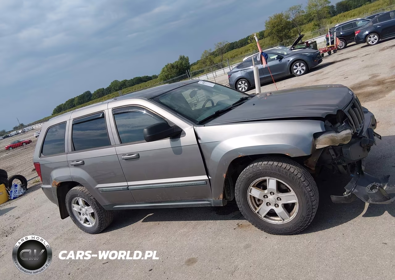 2007 Jeep Grand Cherokee Laredo VIN:1J8GR48K37C639007 - 13