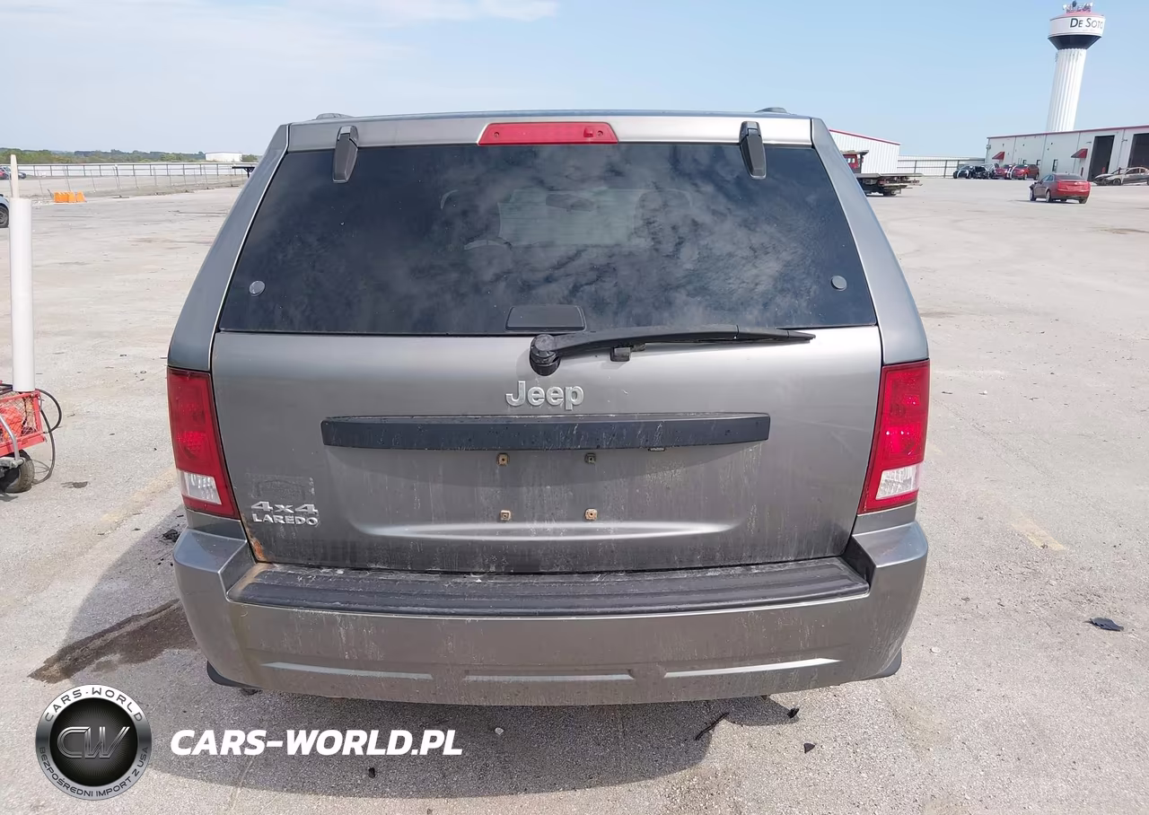 2007 Jeep Grand Cherokee Laredo VIN:1J8GR48K37C639007 - 16