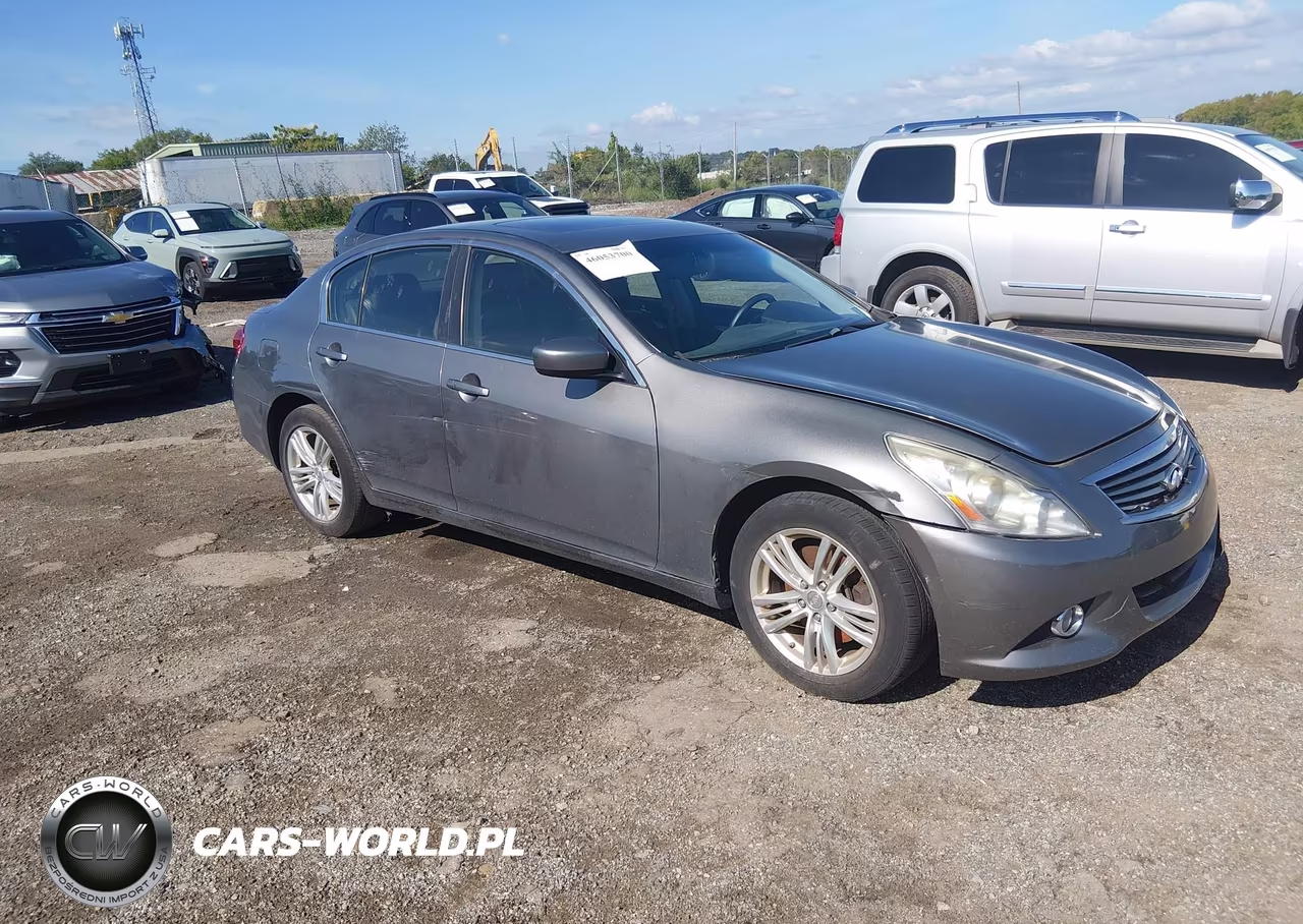 2015 Infiniti Q40