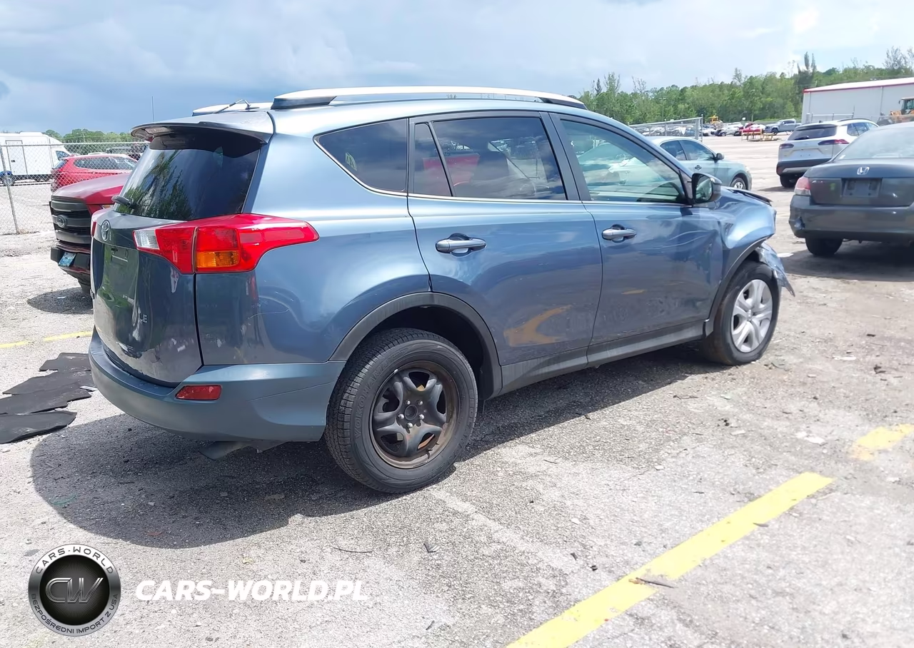 2013 Toyota Rav4 Le VIN:JTMZFREV7DD008724 - 4