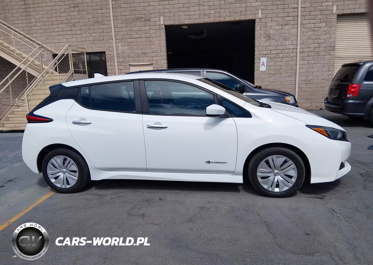 2019 Nissan Leaf S VIN:1N4AZ1CP6KC318110 - 13