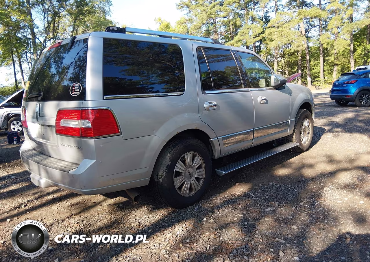2014 Lincoln Navigator VIN:5LMJJ2J51EEL02598 - 4