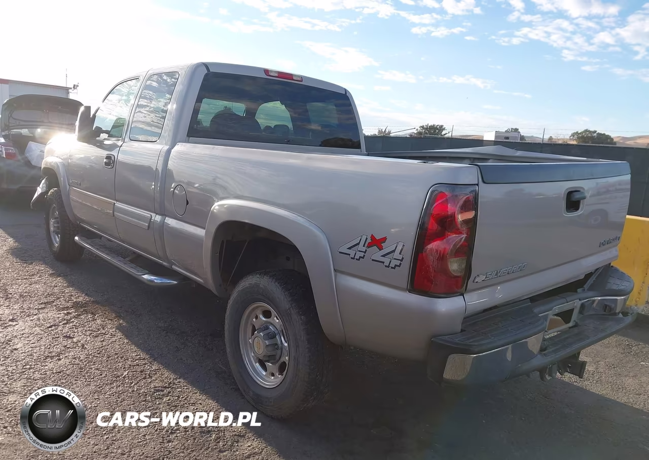 2005 Chevrolet Silverado 2500Hd Ls VIN:1GCHK29U95E233481 - 3