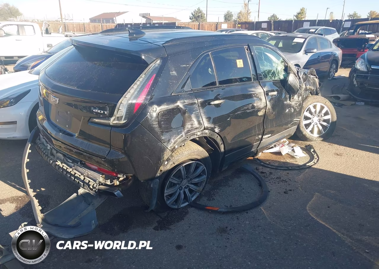 2019 Cadillac Xt4 Sport VIN:1GYFZFR49KF183255 - 4