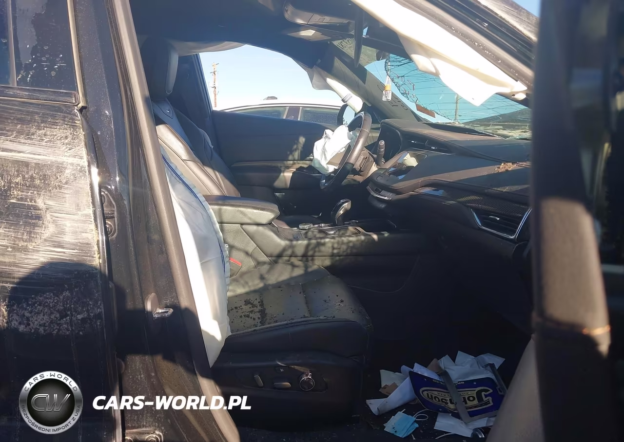 2019 Cadillac Xt4 Sport VIN:1GYFZFR49KF183255 - 5
