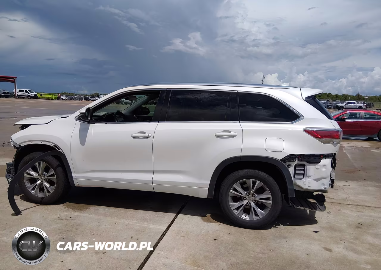 2015 Toyota Highlander Xle V6 VIN:5TDKKRFH2FS073283 - 15