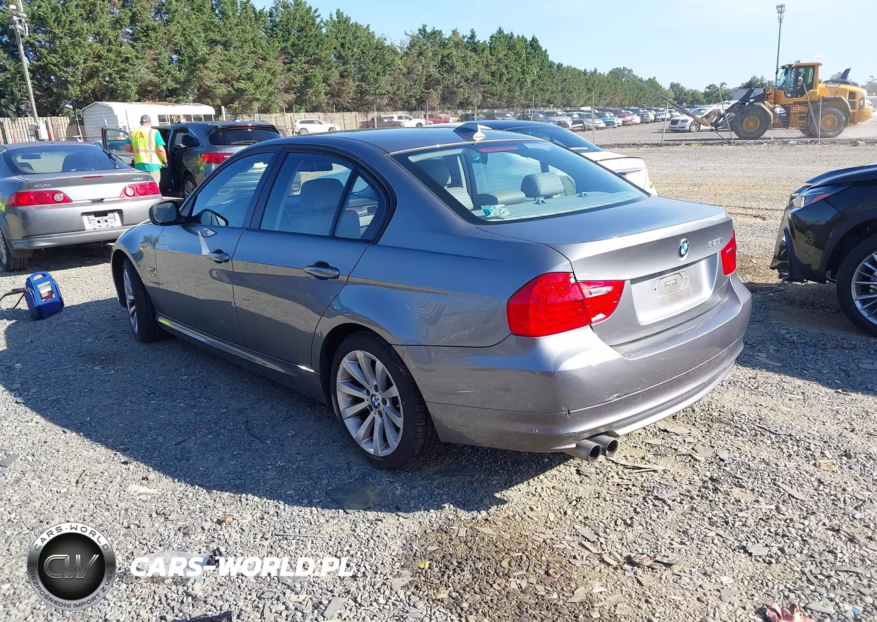 2011 BMW 328I xDrive VIN:WBAPK7C50BF084973 - 3