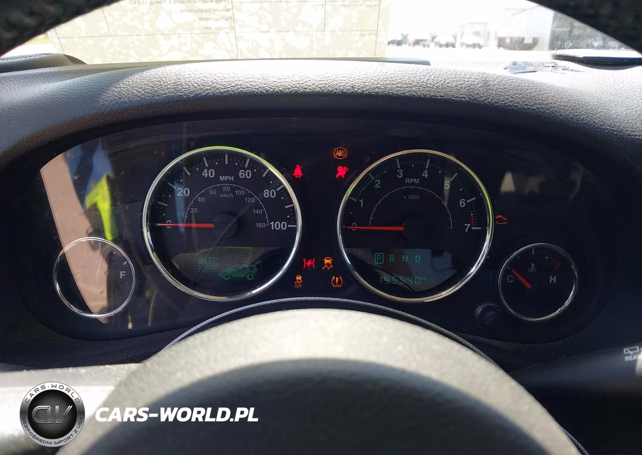 2016 Jeep Wrangler Unlimited Sport VIN:1C4BJWDG1GL288247 - 7