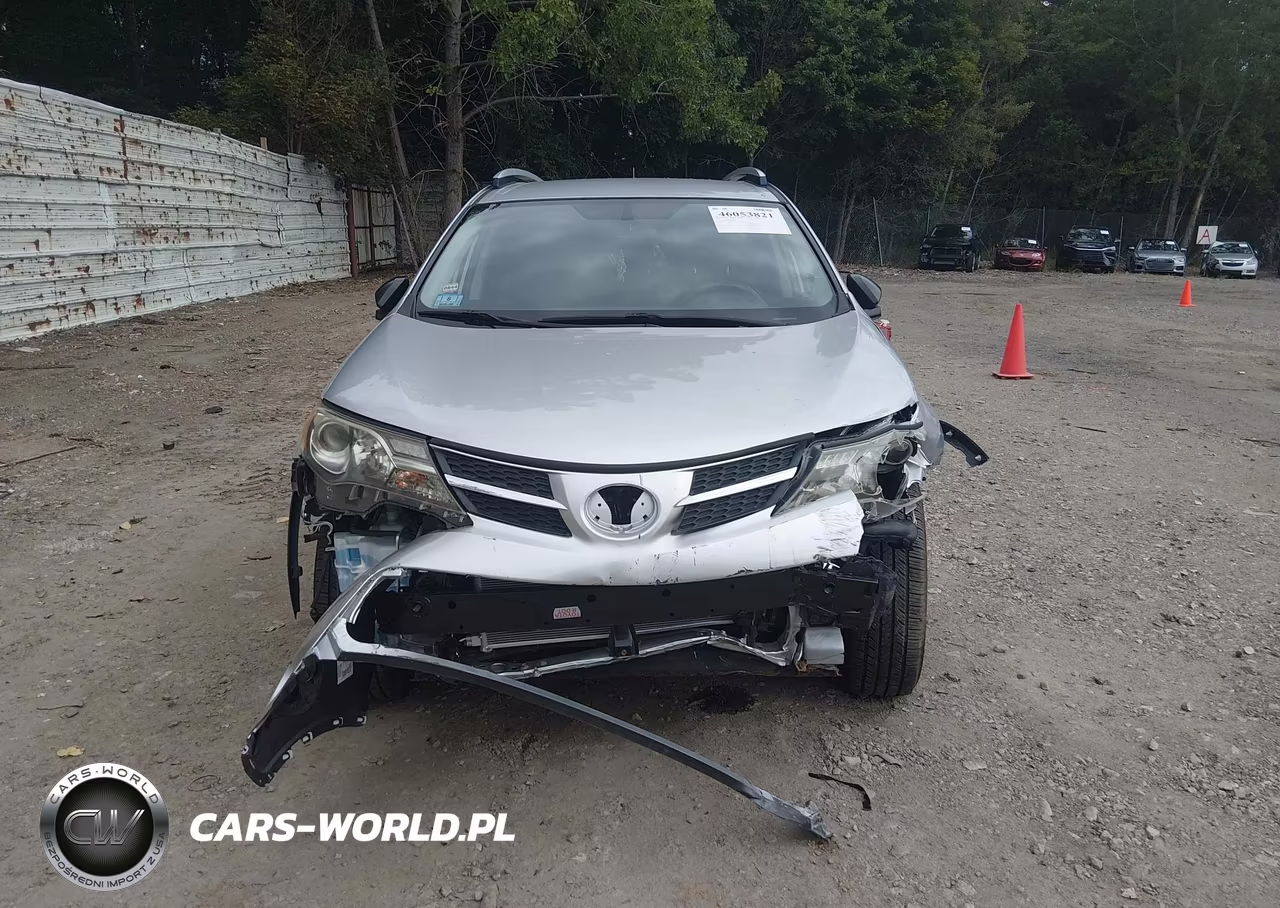 2015 Toyota Rav4 Le VIN:JTMBFREV6FD146825 - 13