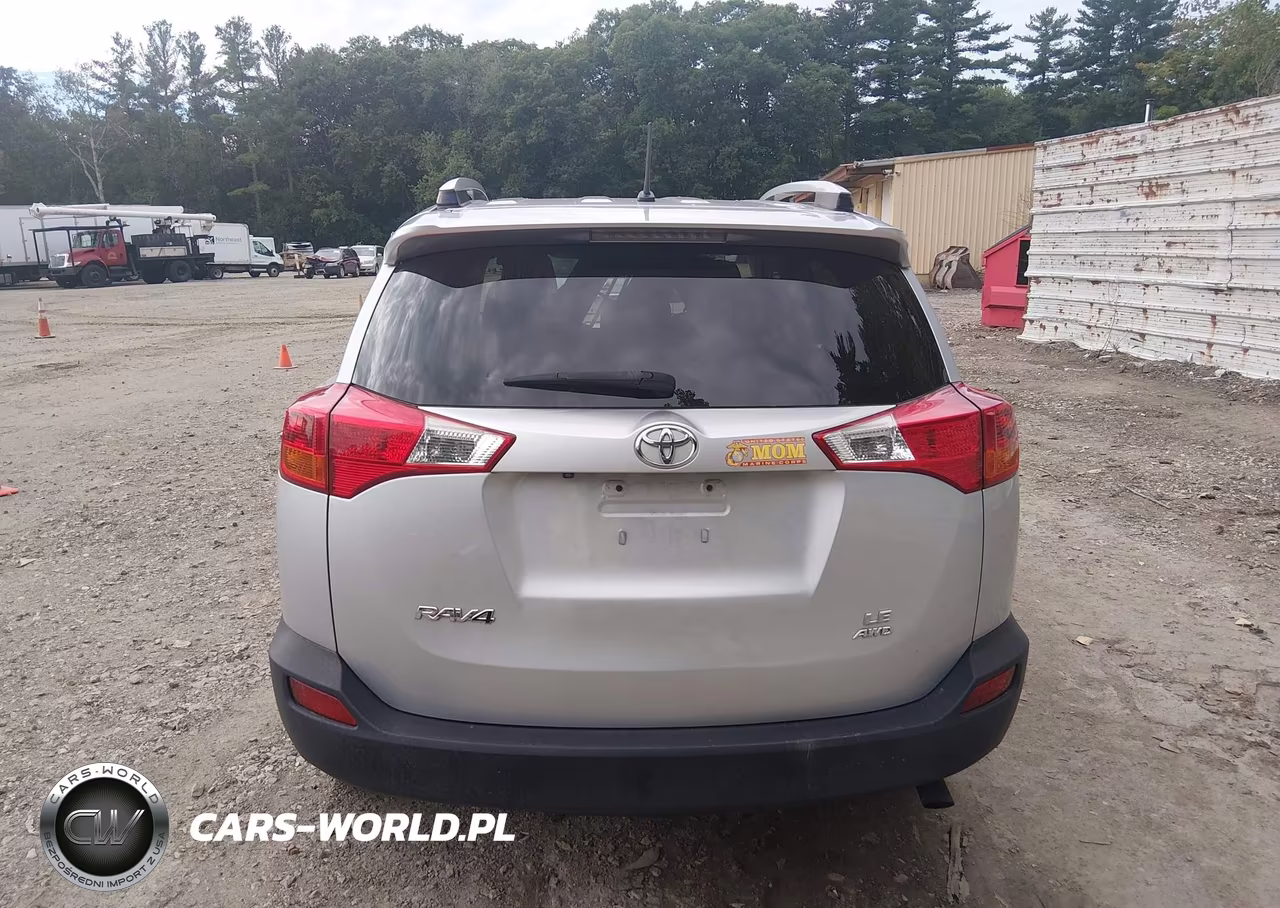 2015 Toyota Rav4 Le VIN:JTMBFREV6FD146825 - 17