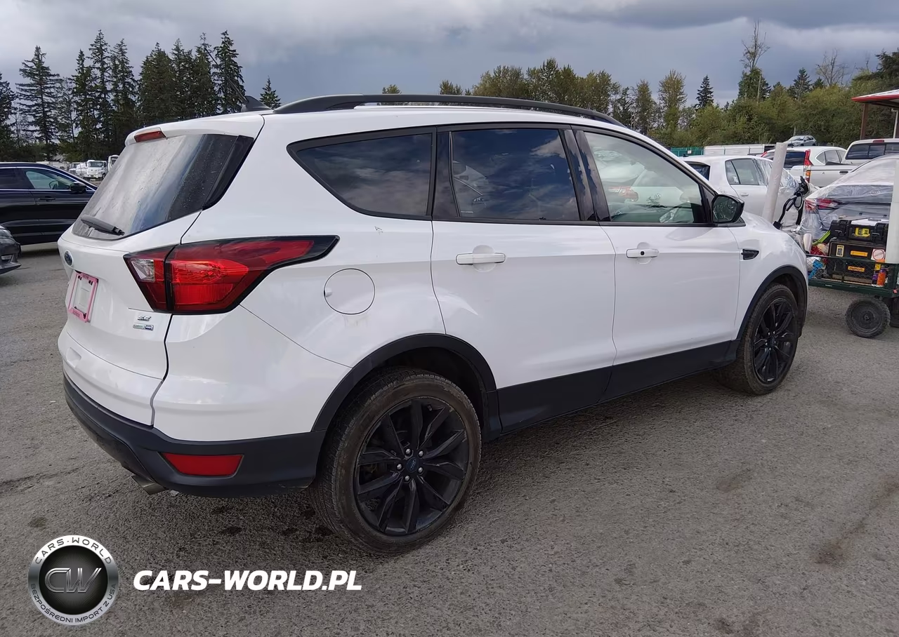 2019 Ford Escape Se VIN:1FMCU9GD7KUC06051 - 4