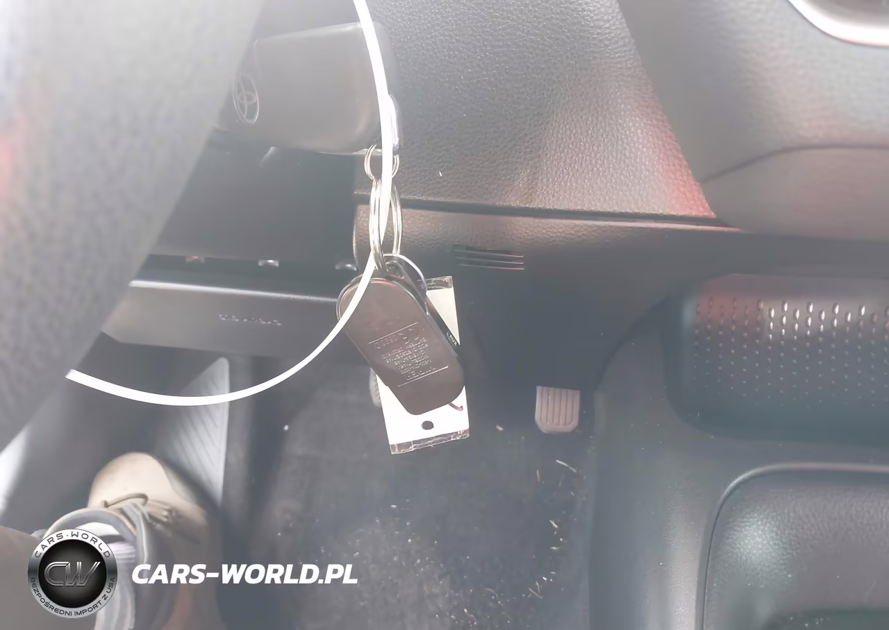 2020 Toyota Corolla Le VIN:JTDEPRAE6LJ066678 - 11