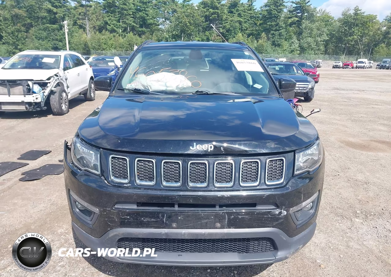 2018 Jeep Compass Latitude 4X4 VIN:3C4NJDBB6JT114775 - 6
