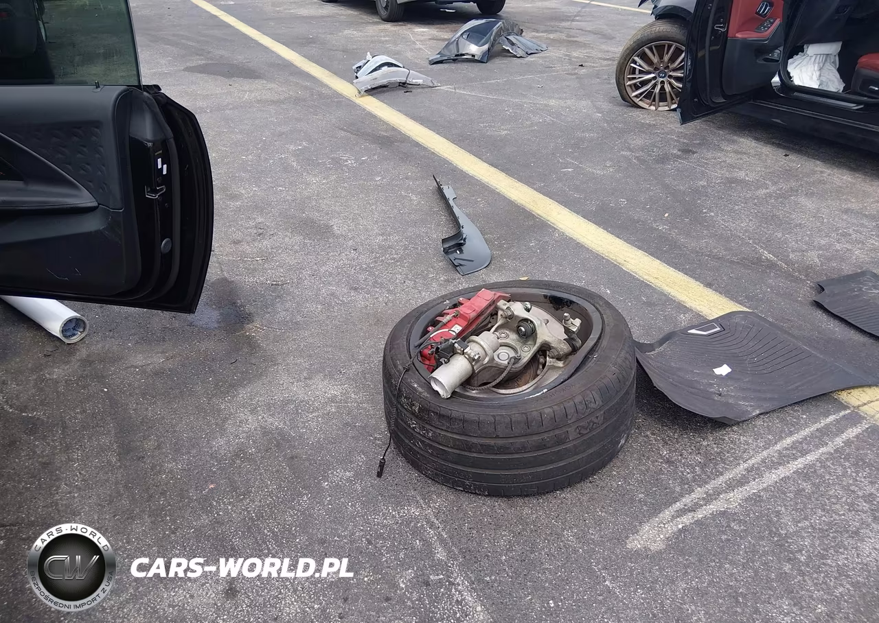 2025 BMW M2 VIN:3MF23DM03S8F80903 - 12
