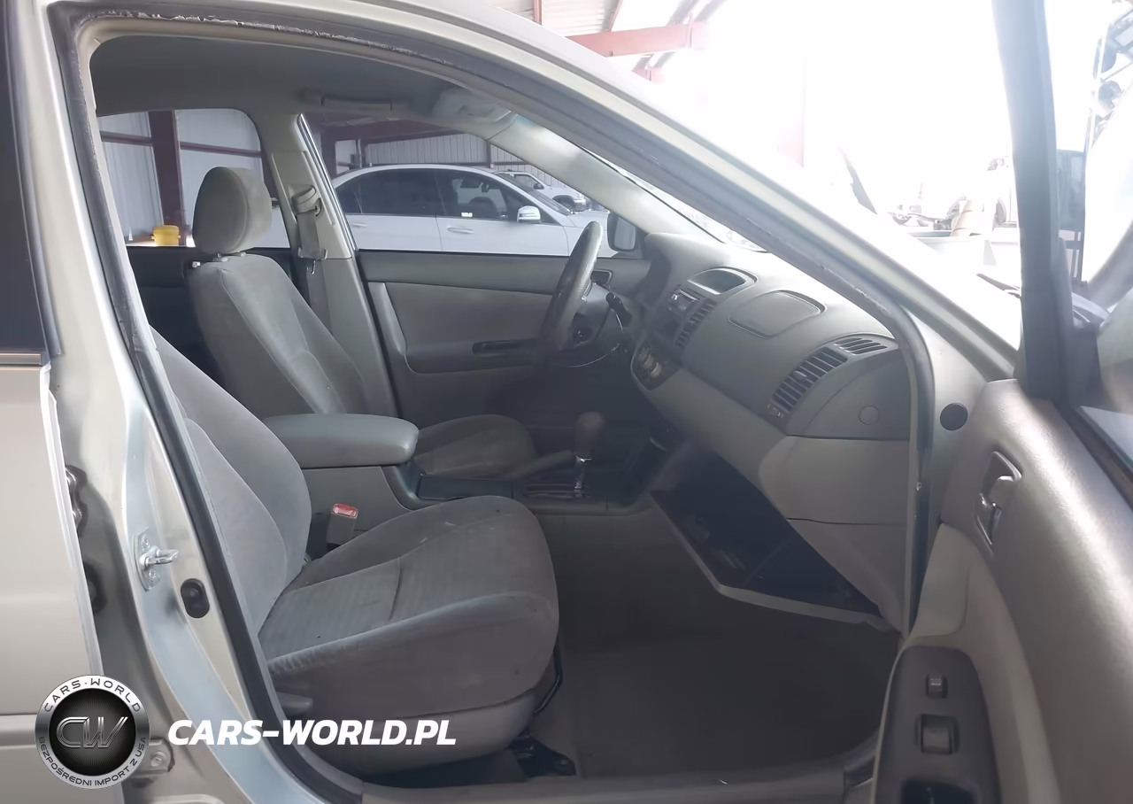 2005 Toyota Camry Le VIN:JTDBE32K353027001 - 5