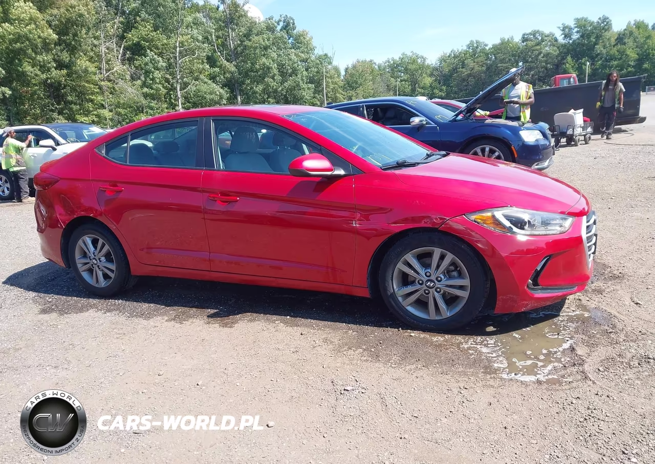 2018 Hyundai Elantra Value Edition VIN:5NPD84LF7JH319370 - 13