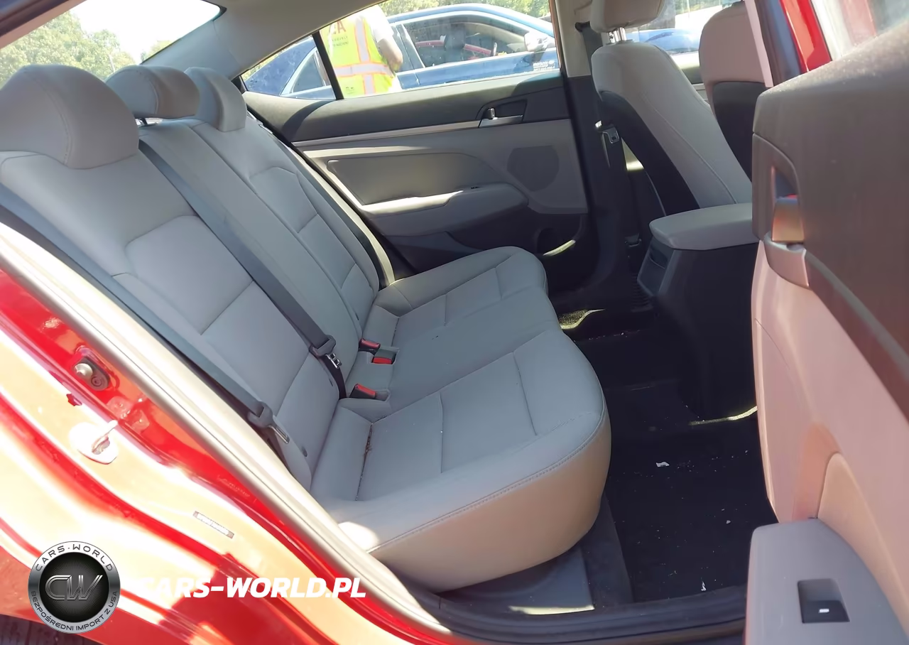 2018 Hyundai Elantra Value Edition VIN:5NPD84LF7JH319370 - 8