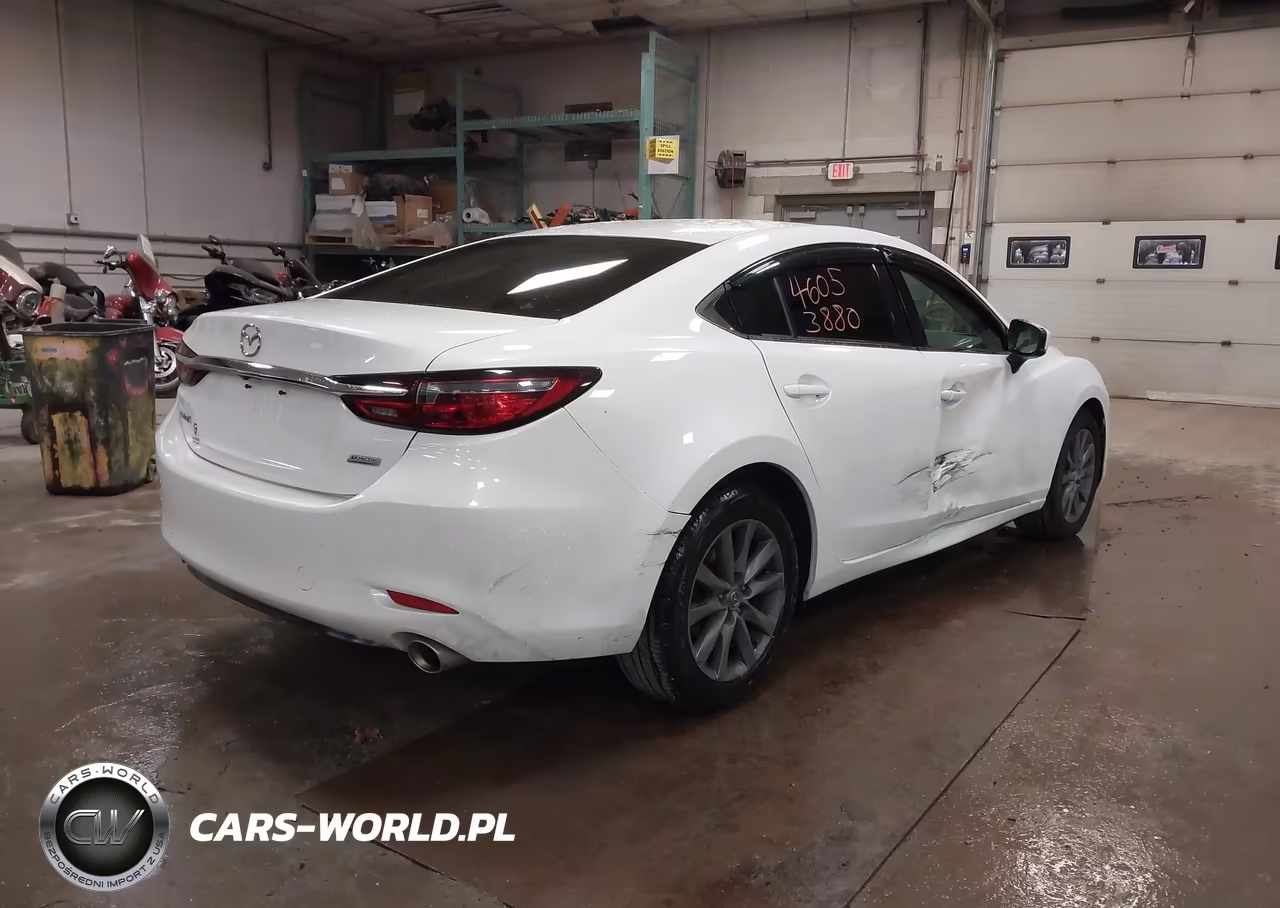 2018 Mazda Mazda6 Sport VIN:JM1GL1UM4J1318952 - 4