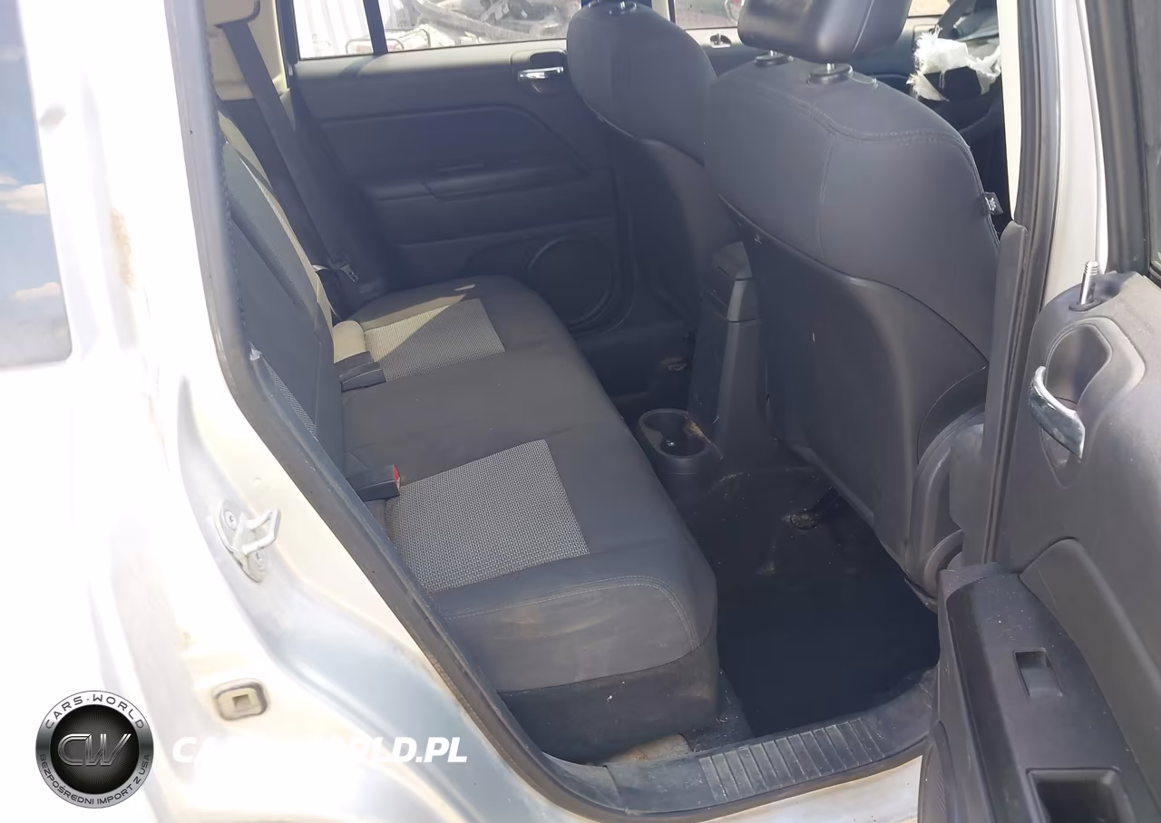 2009 Jeep Compass Sport VIN:1J4FT47B09D123927 - 8