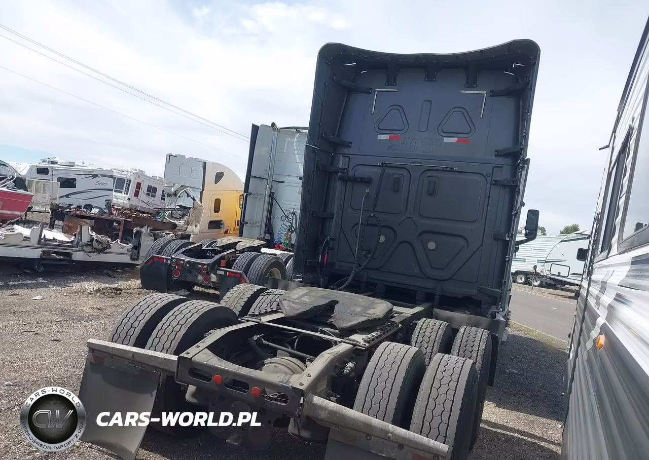 2021 Freightliner New Cascadia 126 VIN:3AKJHHDR7MSMF1072 - 4