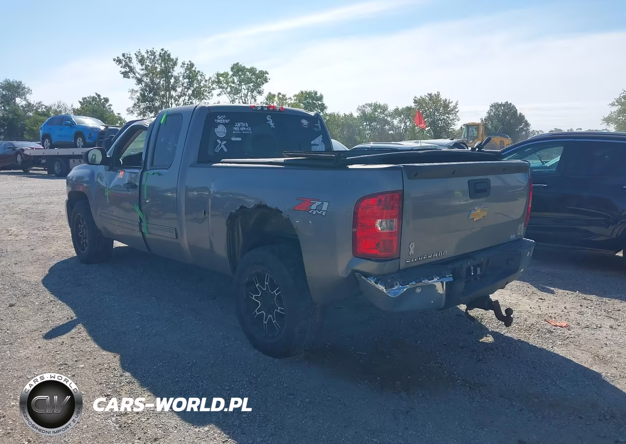 2013 Chevrolet Silverado 1500 Lt VIN:1GCRKSE72DZ330310 - 3