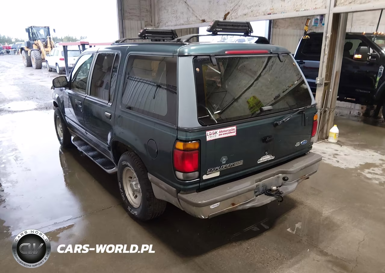 1996 Ford Explorer VIN:1FMDU34X4TUA30304 - 3