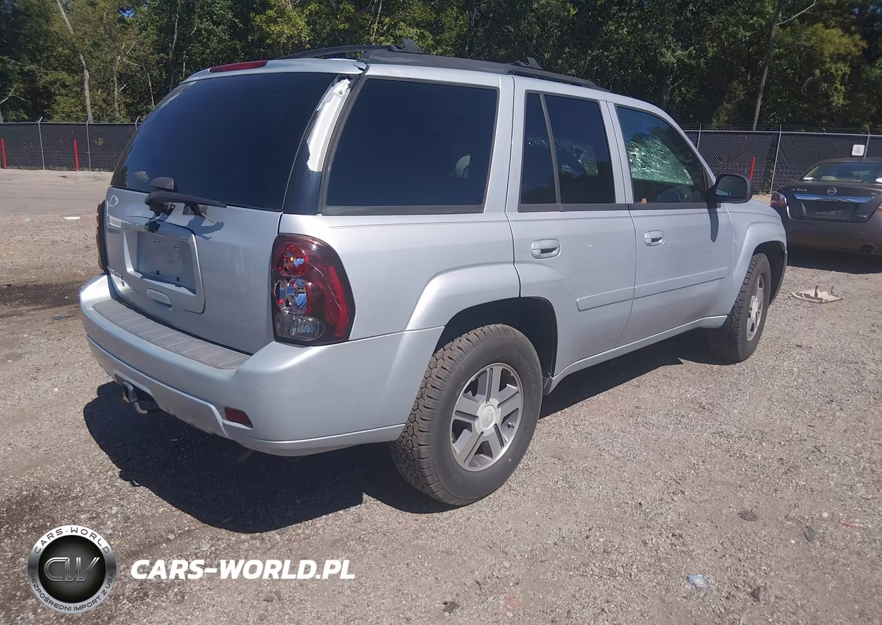 2007 Chevrolet Trailblazer Lt VIN:1GNDS13S972215932 - 4